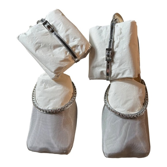 Nalebe stellar Crystal-Embellished Ankle-Strap Pumps silver - Picture 10 of 16